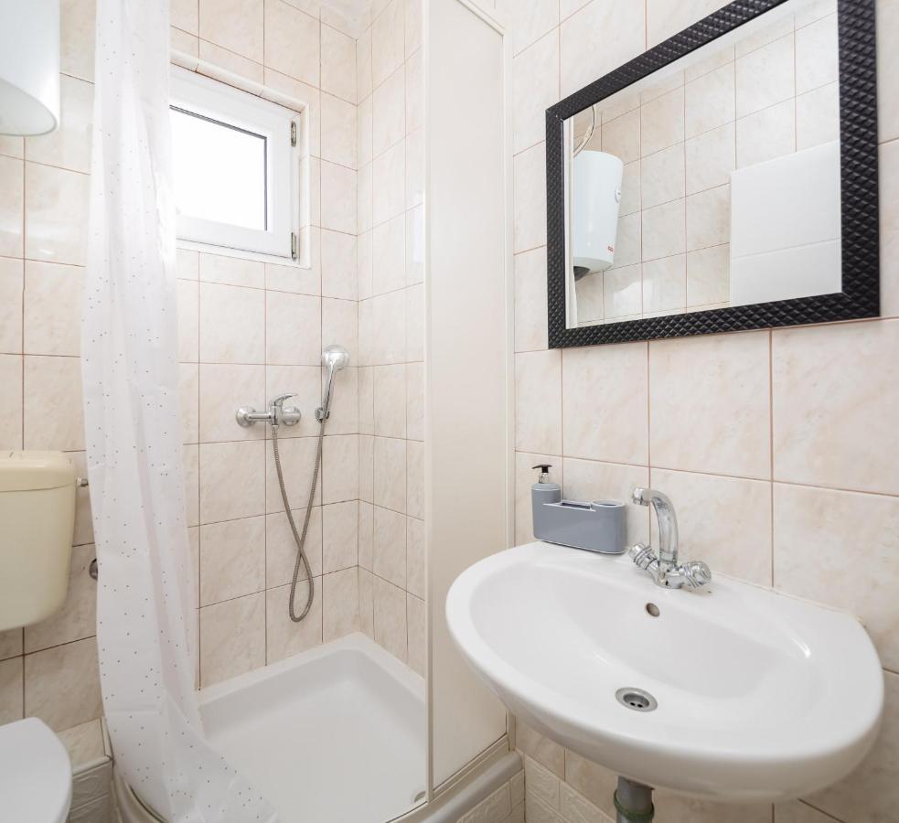 Solaris Holiday Home - Private Pool Stanici ภายนอก รูปภาพ