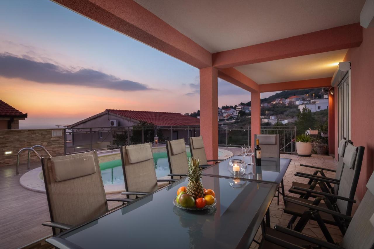 Solaris Holiday Home - Private Pool Stanici ภายนอก รูปภาพ