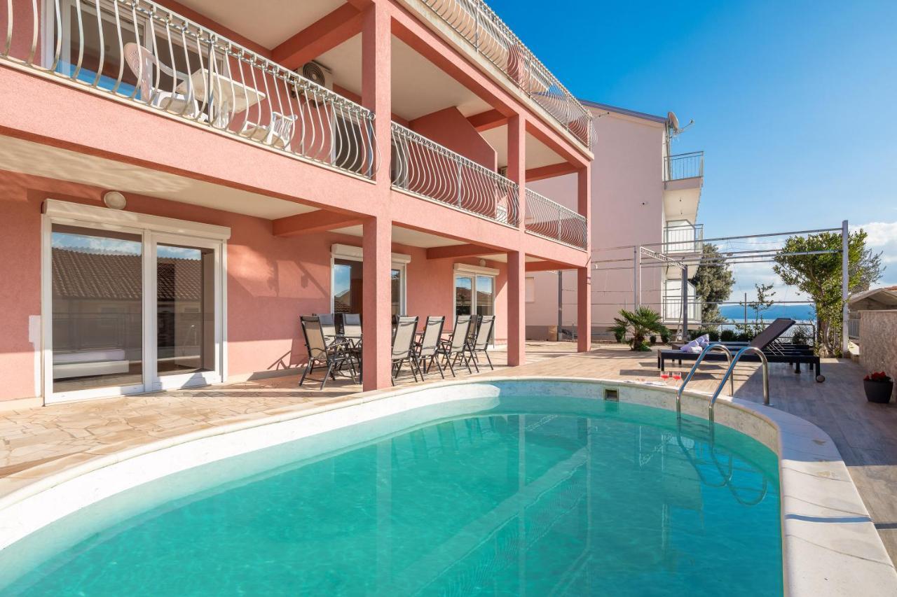 Solaris Holiday Home - Private Pool Stanici ภายนอก รูปภาพ